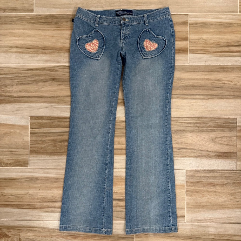Vtg Y2K Tyte Heart Pocket Flare Jeans Low Rise Floral Patch Bell Bottoms Size 11